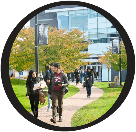 Students walking down path at UTSC